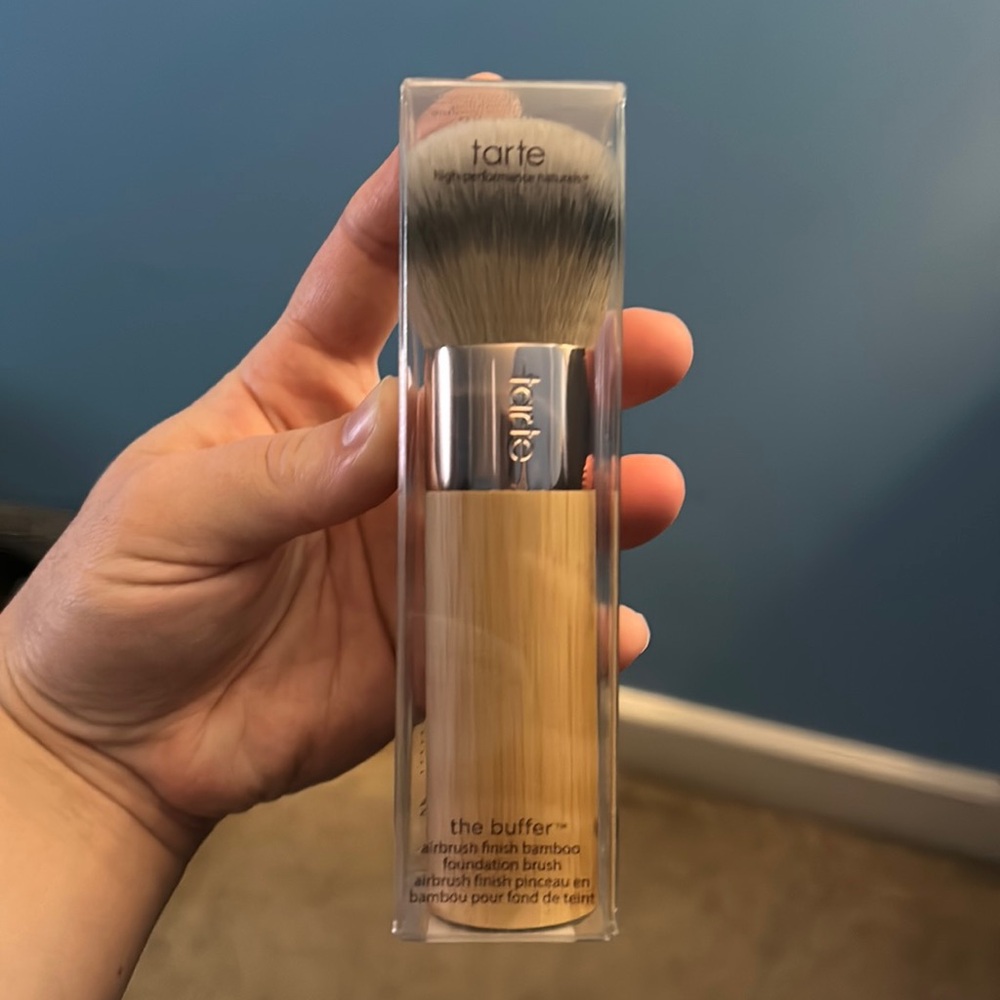 tarte “the buffer” makeup brush authentic & unopened